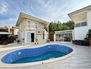 PANORAMIC VILLA WITH CHARACTER – STONE FACADE, PRIVATE POOL & MAXIMUM VIEWS OVER ALANYA TO THE SEA